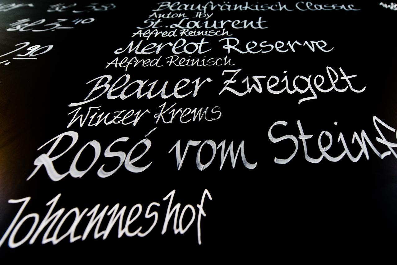 Zum Dorfmeister Wirt Hotel Weikersdorf am Steinfelde